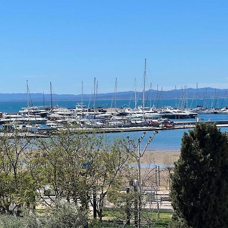 Apartamento Frente Al Mar Roses Esterno foto